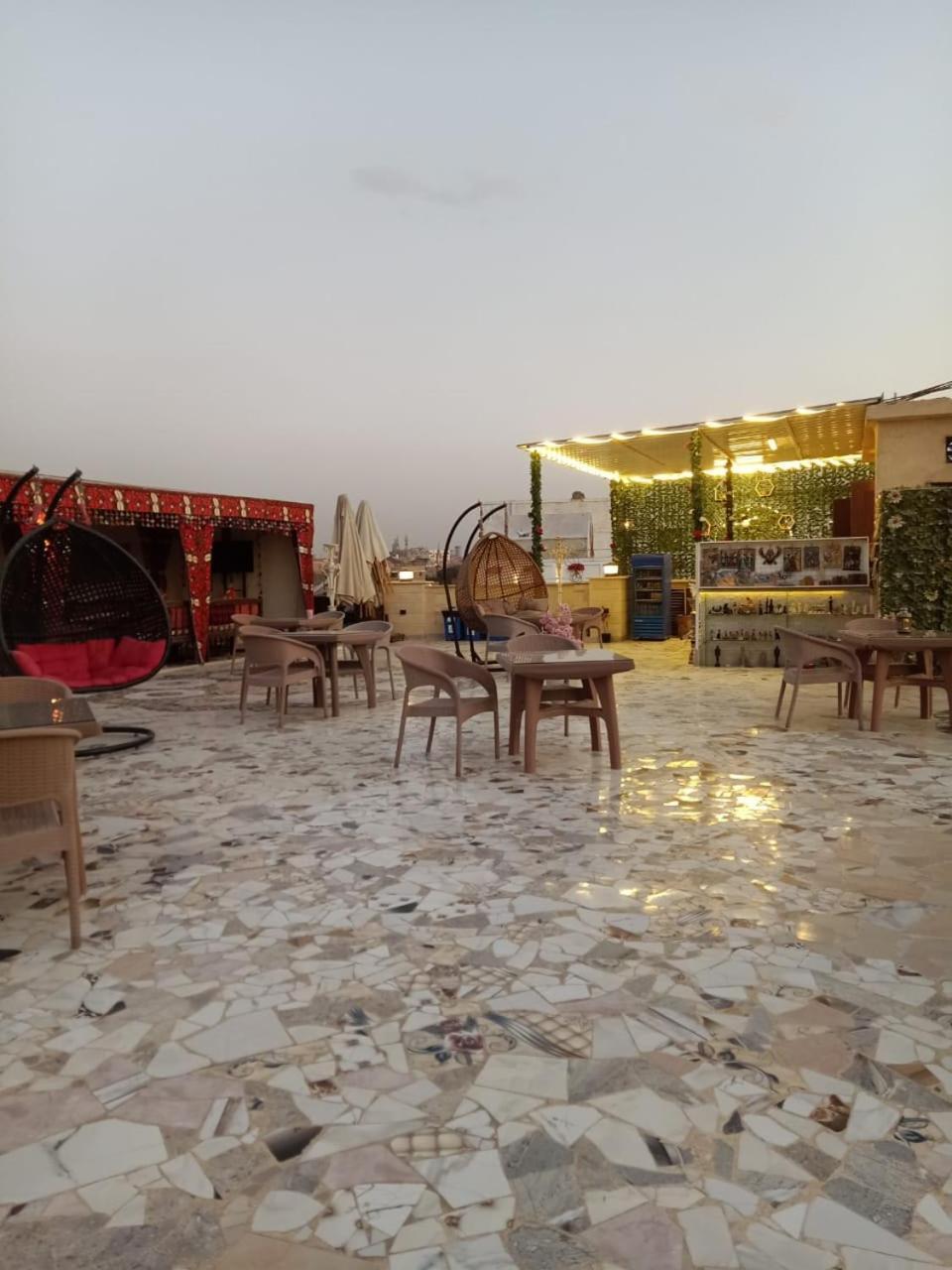 Pyramid View Gh Hotel Kafrat al Jabal Exterior foto